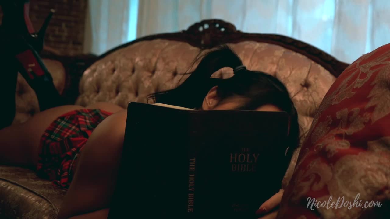 getting horny during bible study - Nicole Doshi/NicoleDoshi - ePornhubs