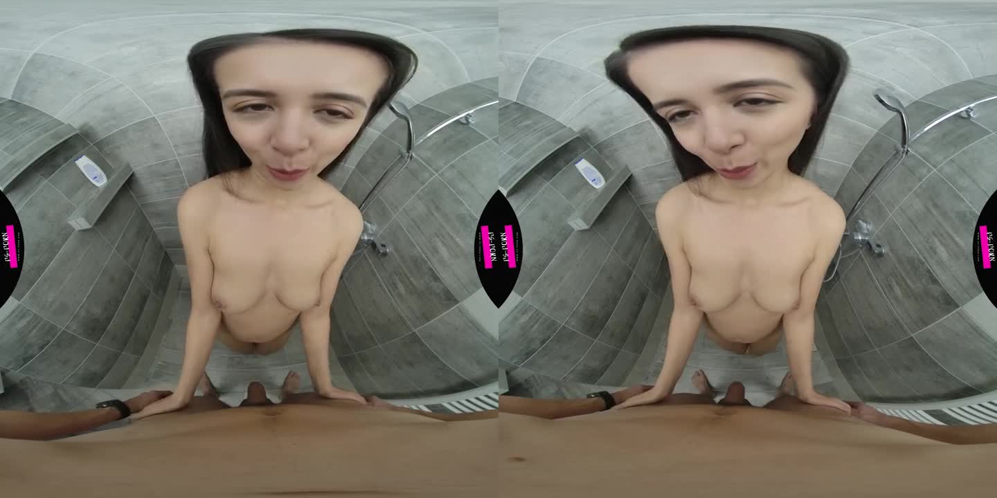 3nj0y1ng 1n Th3 5h0w3r - Paula Shy - ePornhubs