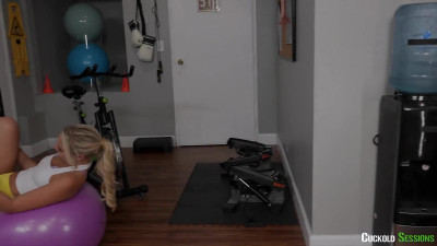 Kelsey Kane - Stretch Me in Front of My Caged Cuck