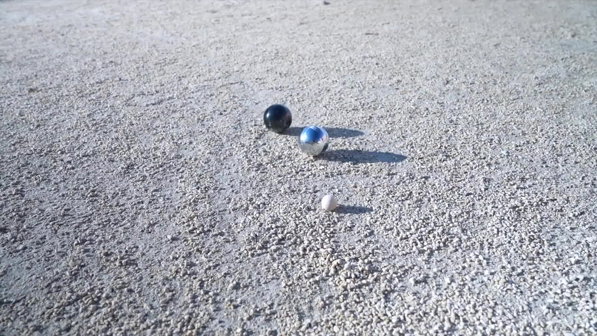 Camille - Camille likes to play with balls... - ePornhubs