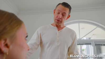 Teen sucks stepdad for him to do laundry