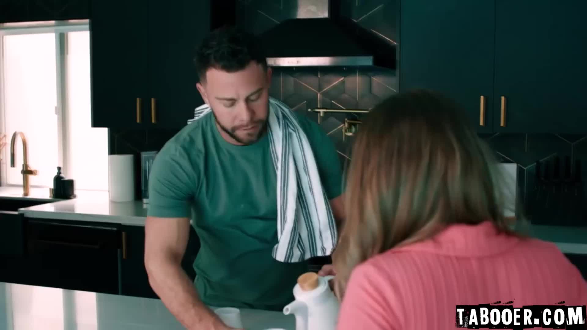 Seth is sneaking at Codi - ePornhubs