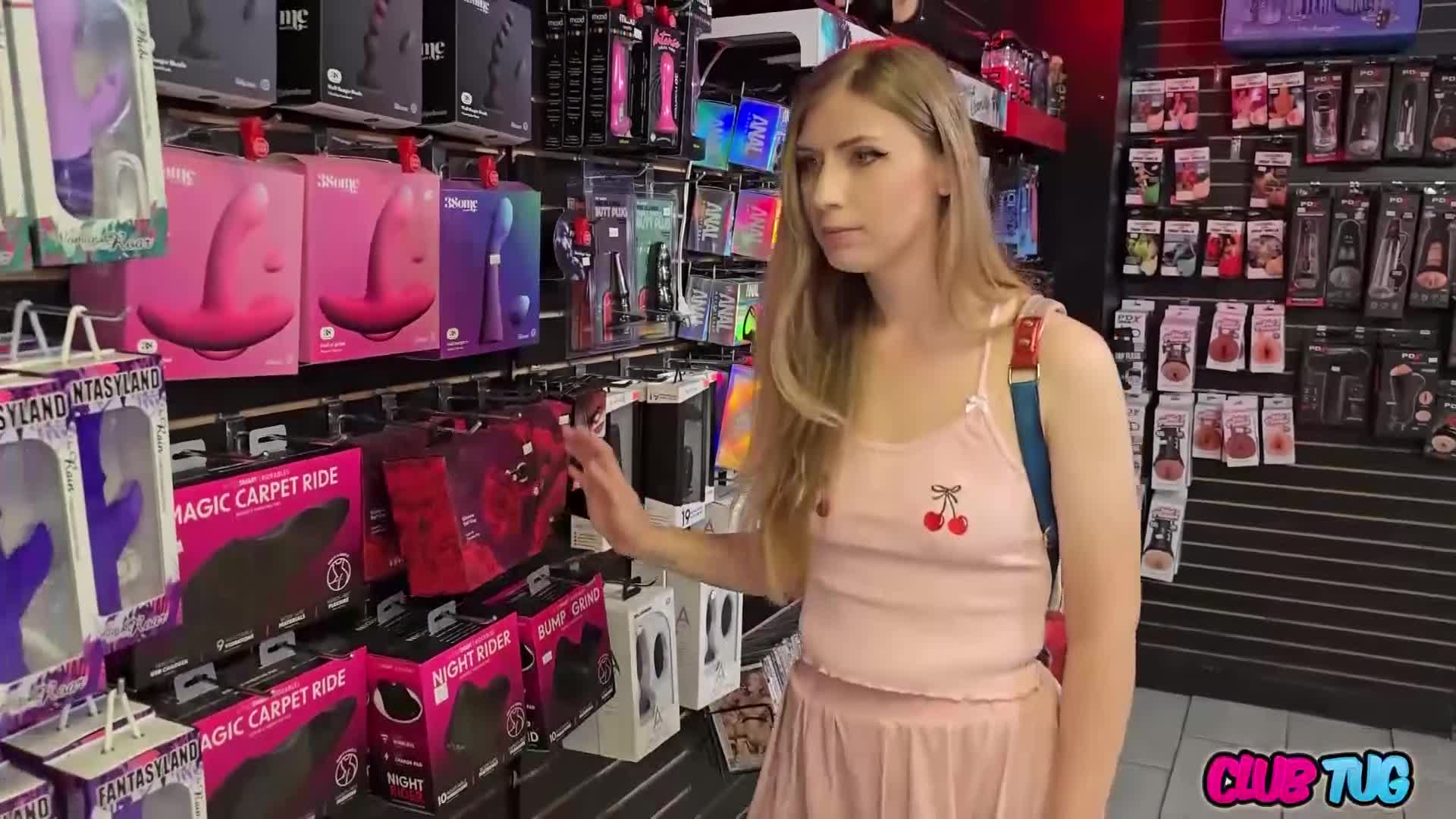 I got a Handjob at the Adult Theater - ePornhubs