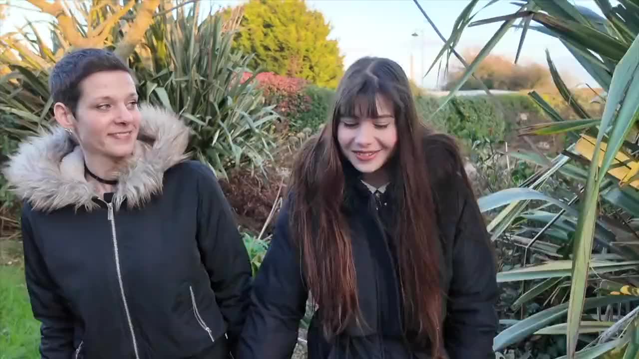 Rose & Luna - With sparkling eyes, Rose devours Luna... - ePornhubs