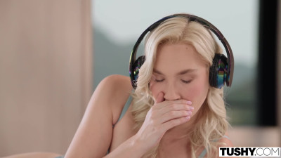 Claire Roos - Petite Blonde Has Tiny Ass Filled Up