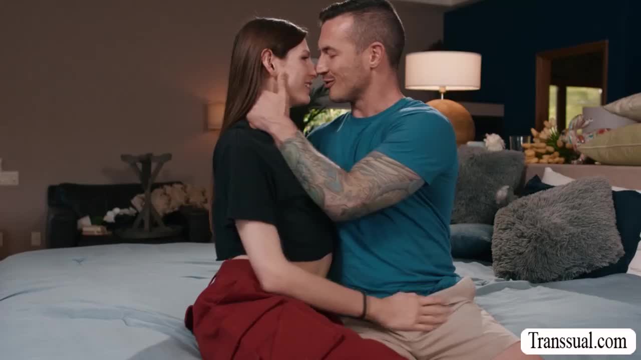 Kinky Tbabe loves getting ass pound by bigcock - ePornhubs