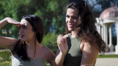 Victoria Voxxx, Chanel Camryn - The Art Of Kissing 4: Steamy Lesbian Kisses