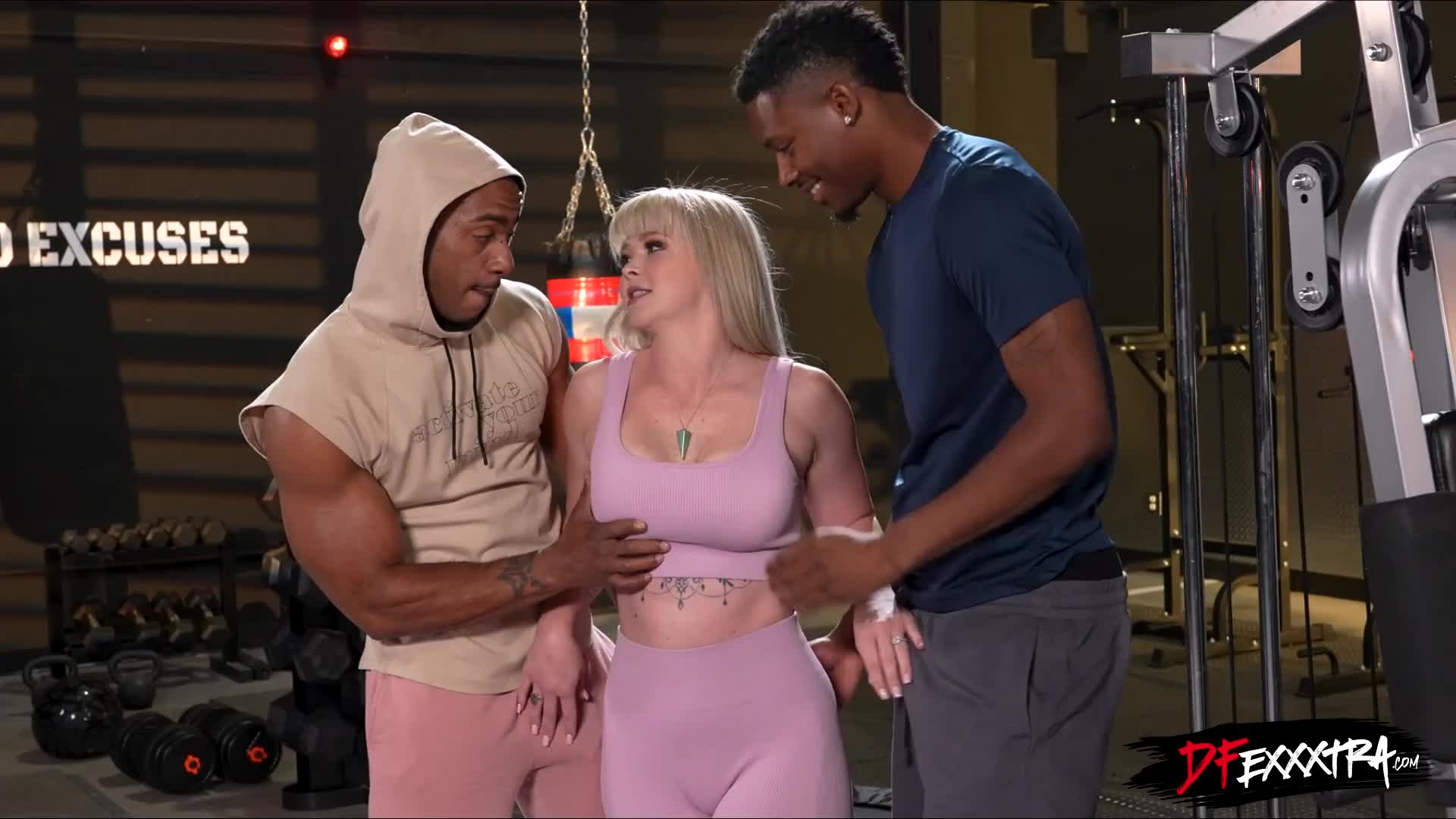 We're gonna fuck you right here in the gym! - ePornhubs