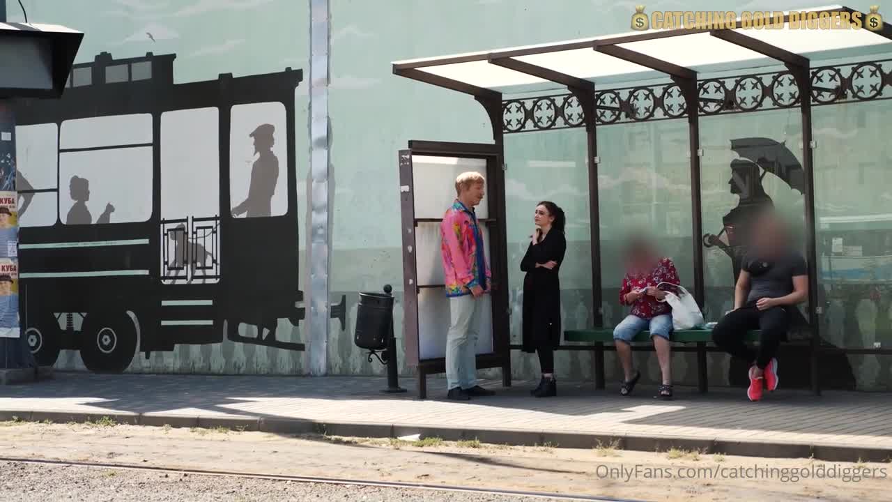 CatchingGoldDiggers - OLD MAN Fucking A BUBBLE BUTT GIRL - ePornhubs