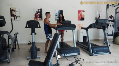 CatchingGoldDiggers - Fucking A Brazilian Bubble Butt Gym Slut