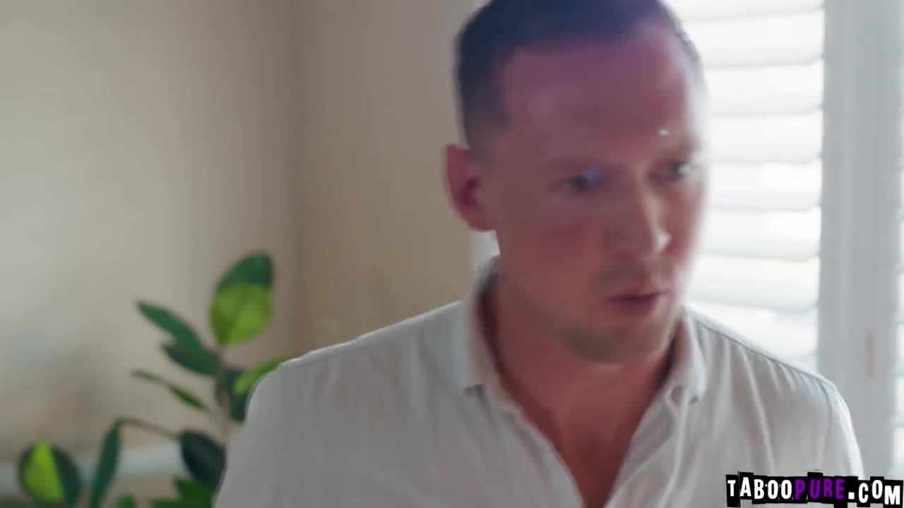 Pierce Paris eating out Kenna James pussy - ePornhubs