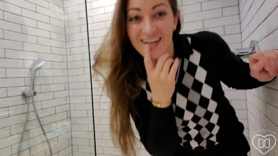 DaniDaniels - The 19th Hole