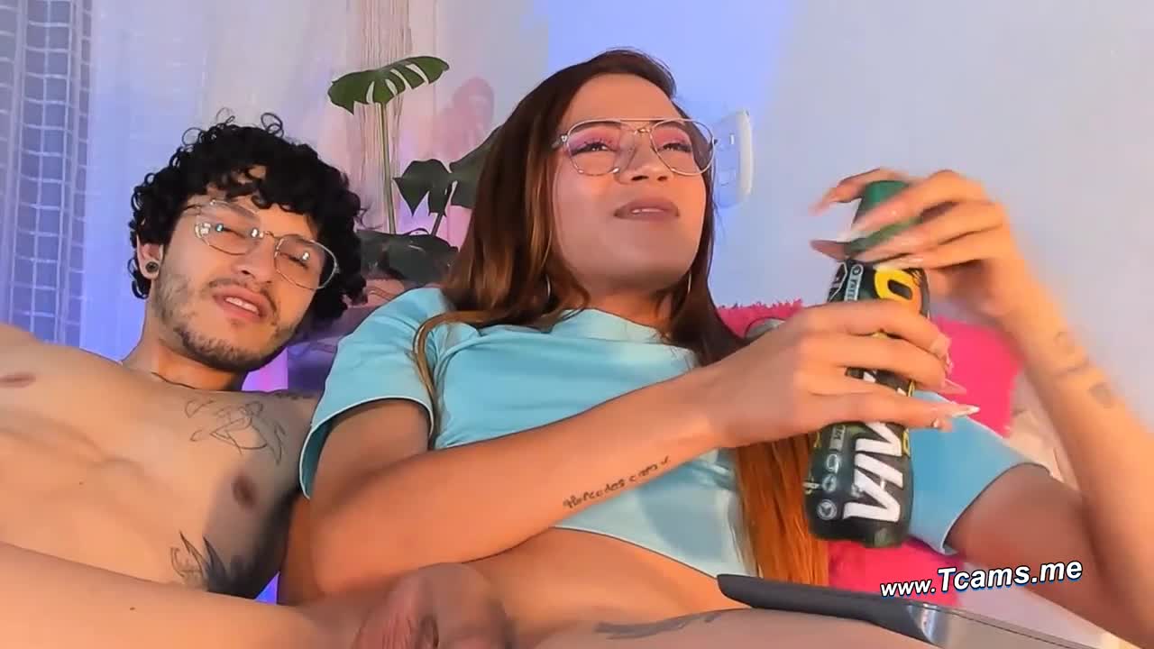 Hottie Guy Ts Cock Sucking On Cam - ePornhubs