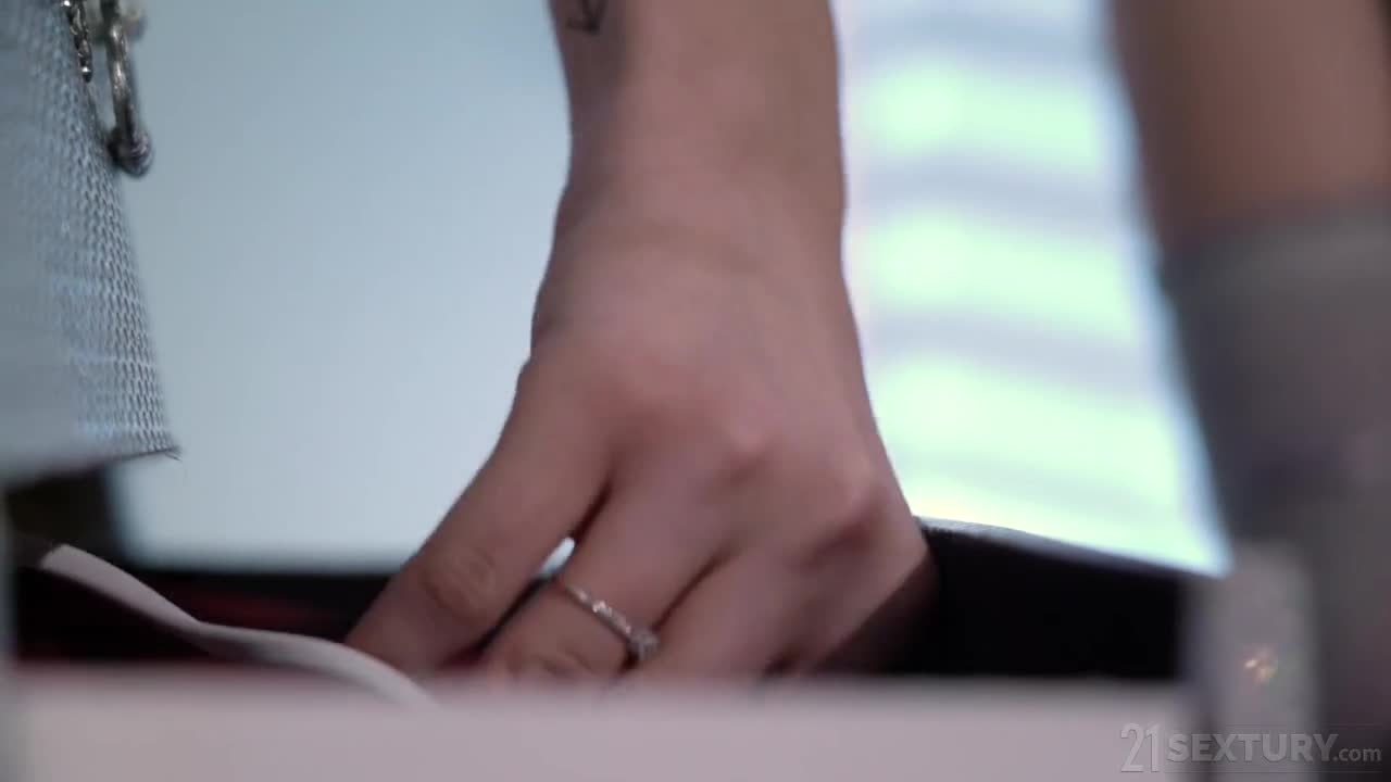 Alyssa Bounty Sexy Mischief - ePornhubs