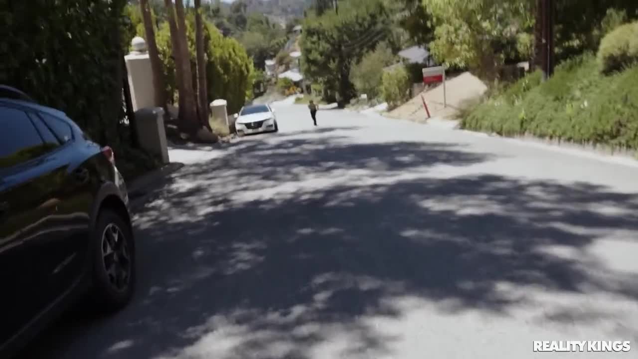 Lil Humper Gang Finds A MILF To Fuck - ePornhubs