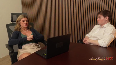Andie Anderson - 42yo Blonde Boss Babe Andie Anderson Shows the Upside of Layoffs