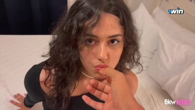 18yo Izamariposa casts her greatest oral job abilities in this nude casting video, as
