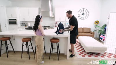 Roxie Miller - Cum Inside Me, Stepdaddy - Roxie Miller's First Creampie