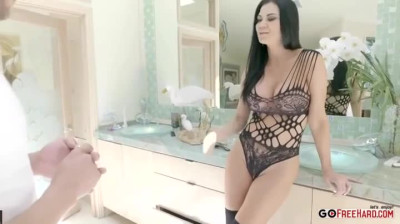 jasmine hardcore fishnets