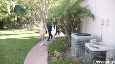 Cubbi Thompson - Cubbi Thompson's Sweaty Little Pussy Gets Fucked 4K