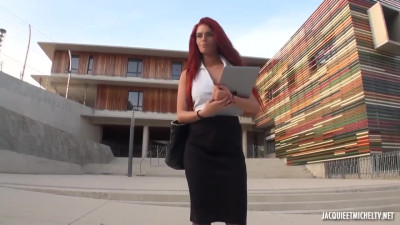 JacquieEtMichelTV – Lily, The New Atomic Bomb