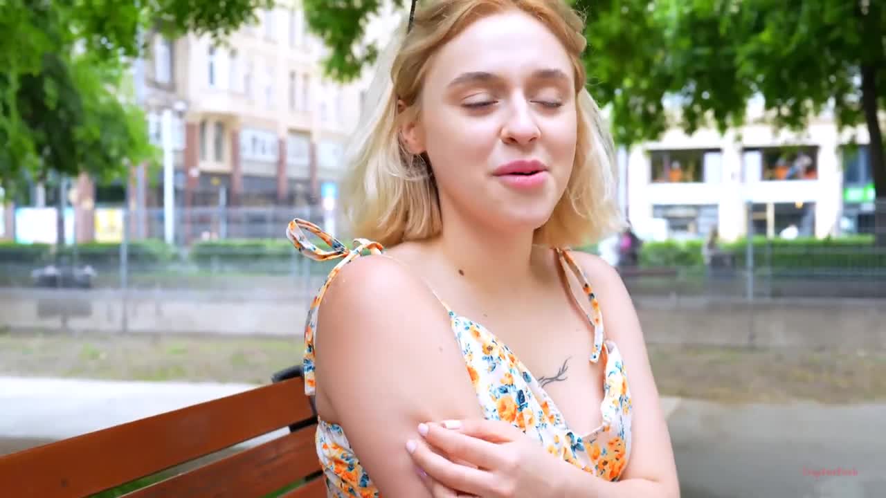 Molly Cute - Super Cheerful And A Really Sweet Girl - ePornhubs