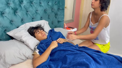 Juliana Palvin - Hermanastra De 18 Despierta a Su Hermanastro Para Darle Una Rica Mam