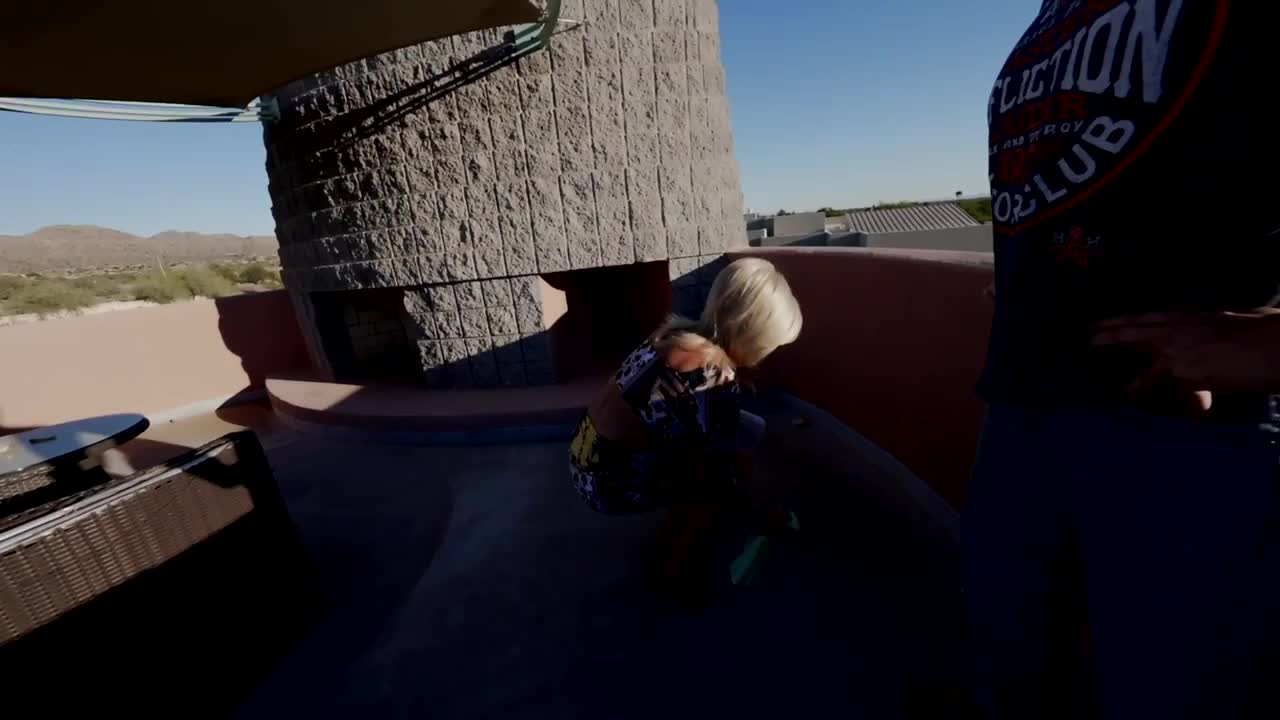 Wifey aka Sandra Otterson Rooftop facial - ePornhubs