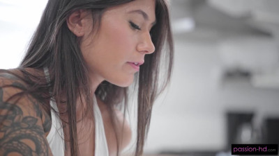 Charlotte Mae - Client Chemisty