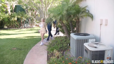 Cubbi Thompson - Cubbi Thompson's Sweaty Little Pussy Gets Fucked 4K