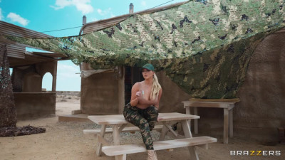 Kayley Gunner - TT