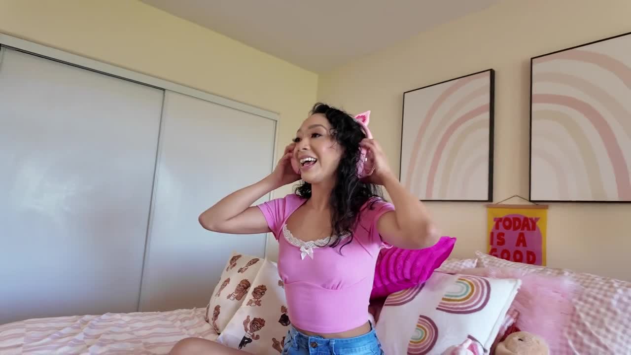 Sarah Lace - Gamer Girl Sarah Grinds With Porn Dude - ePornhubs