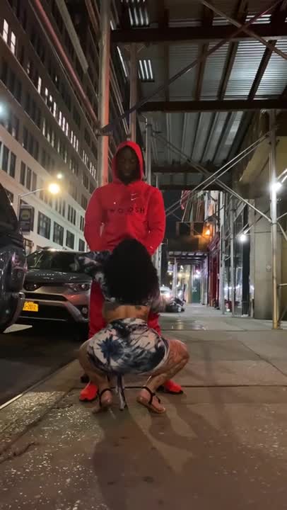 Interracial sex in the streets of New York - ePornhubs