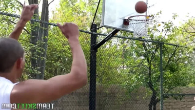 Alexis Basketball 2