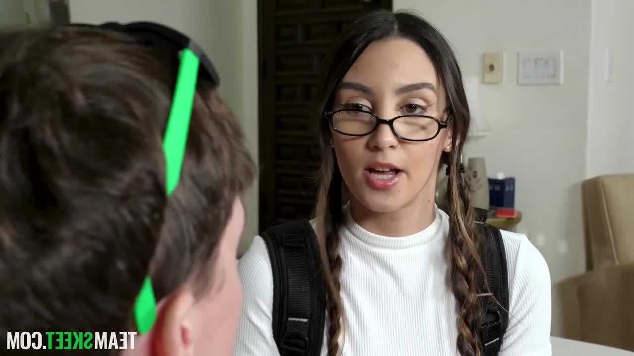 Nathalia Studying - ePornhubs