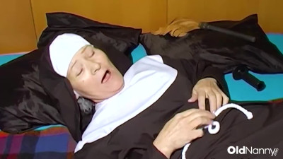 Horny Grannies Masturbate With Toys and Each Other