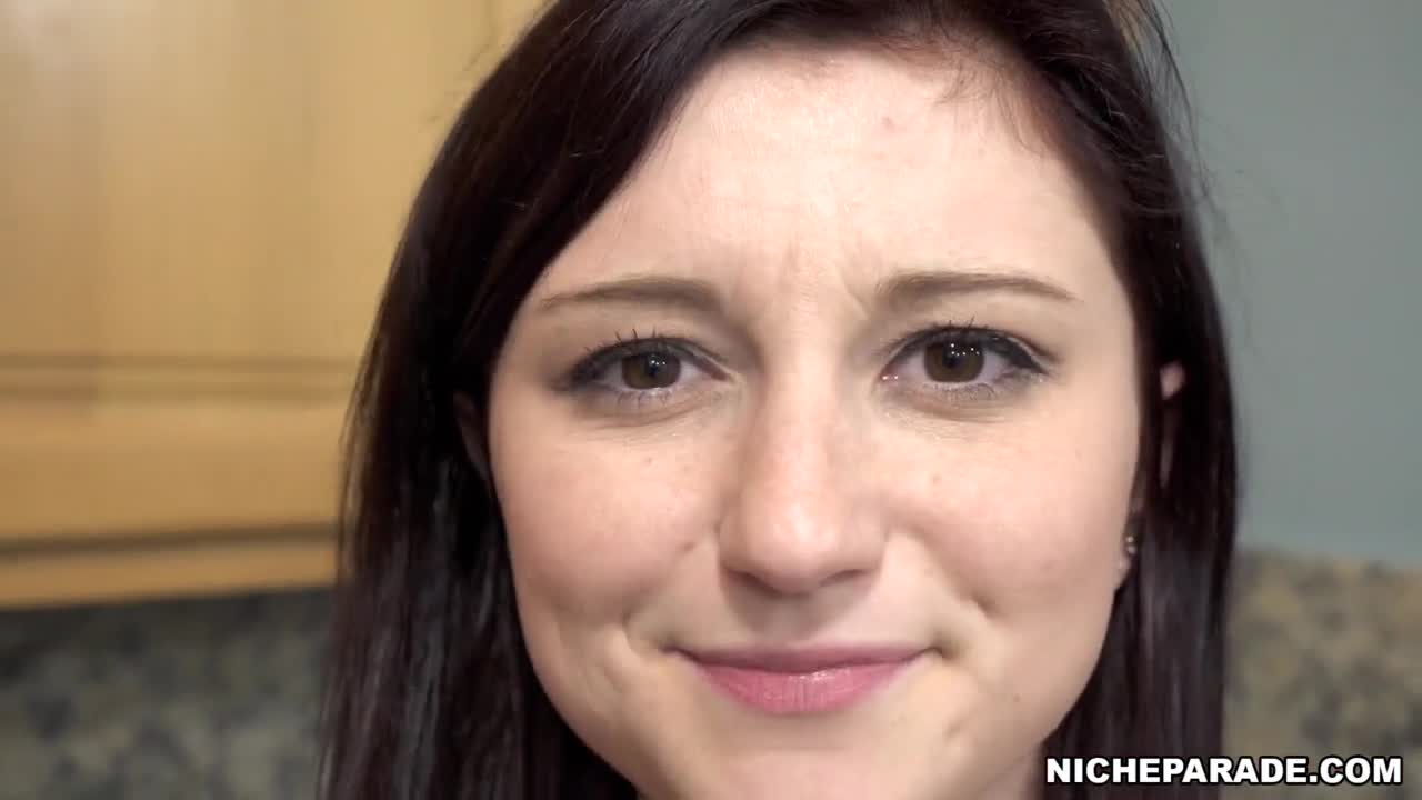 Step Sister Needed To Learn How To Suck Cock, So I Showed Her - ePornhubs