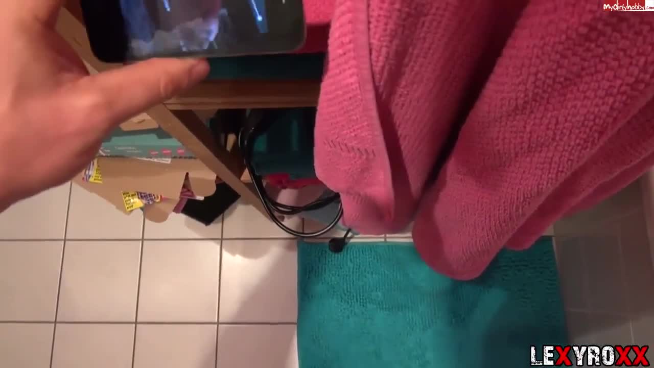LexyRoxx - Der Freund meiner kleinen Schwester UNCUT - ePornhubs