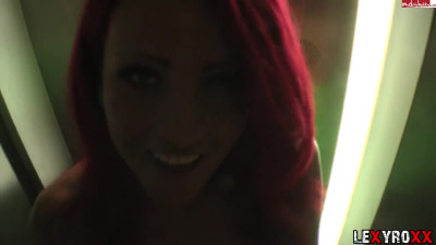 LexyRoxx - Besoffene Discoschlampe ungeschützt in den Arsch gefickt