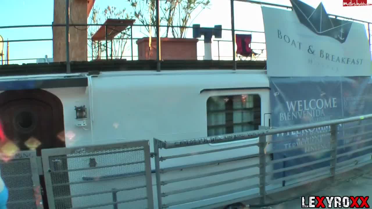 LexyRoxx - Berlin Tag und Fuck - Fie Hauptstadt ganz intim - ePornhubs