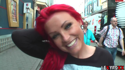 LexyRoxx - Vom Zuhälter eingeritten und auf den Strich geschickt