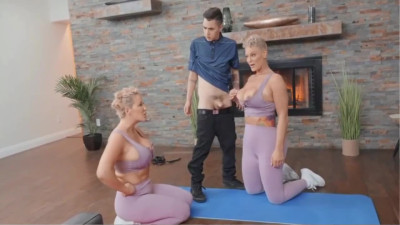 Screwing The Milf And Her Lookalike Trainer