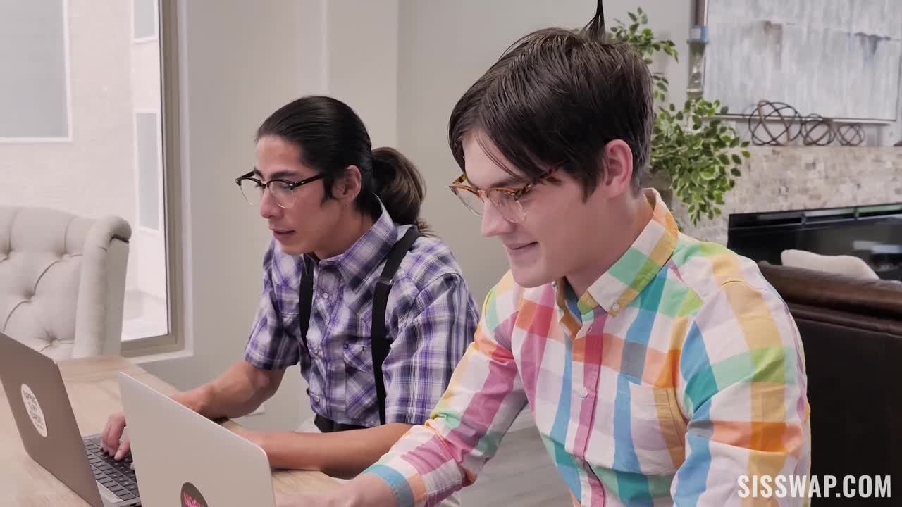 Alex Coal & Kenna James - Swap Their Nerdy Brothers - ePornhubs