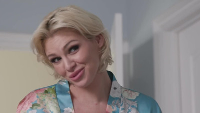 Charli Phoenix - It's so beautiful