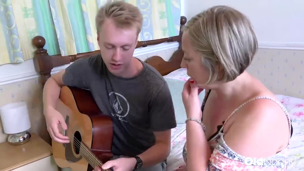 British Mature Shooting Star Gets Pounded By Chris Cobalt - ePornhubs