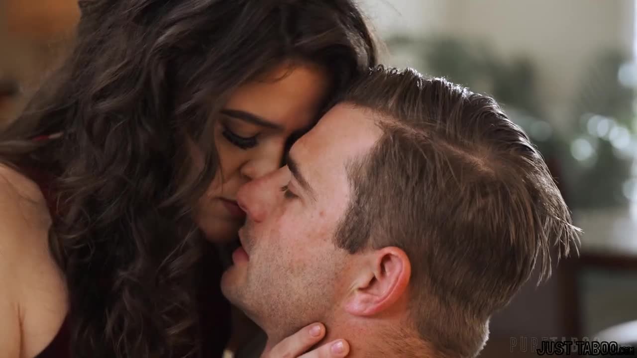 Don't you wanna try another woman?! Cheat with me! - ePornhubs