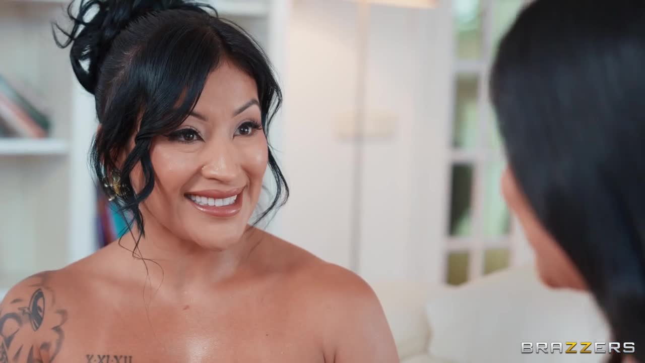 Mariana Martix - When you need me in the middle of the night - ePornhubs