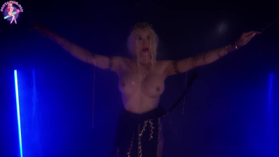 Elden Ring: Queen Marika Cosplay The Eternal Squirting - Sonya Vibe/SonyaVibe
