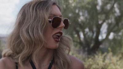 Jade Venus fucks and Cherry Kiss in front of Maya Woulfe is My Ts Stepsister
