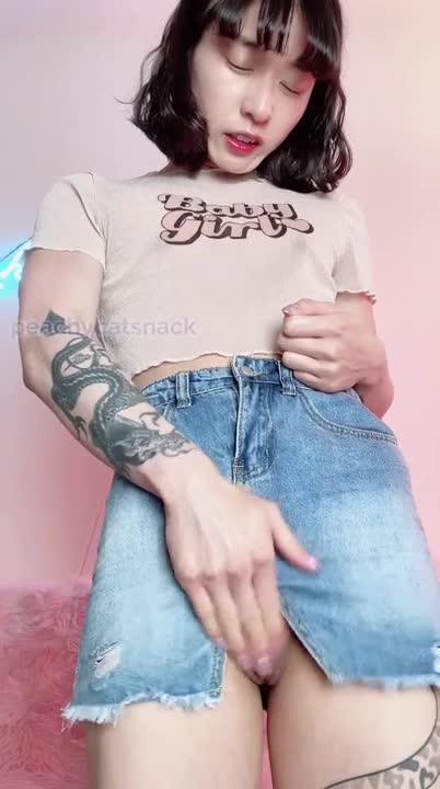 Peachycatsnack - Cute Exhibitionist Gets Horny And Cums In Her Date Outfit - ePornhubs